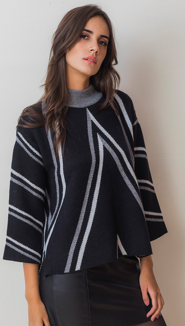 JACKIE O SWING SWEATER